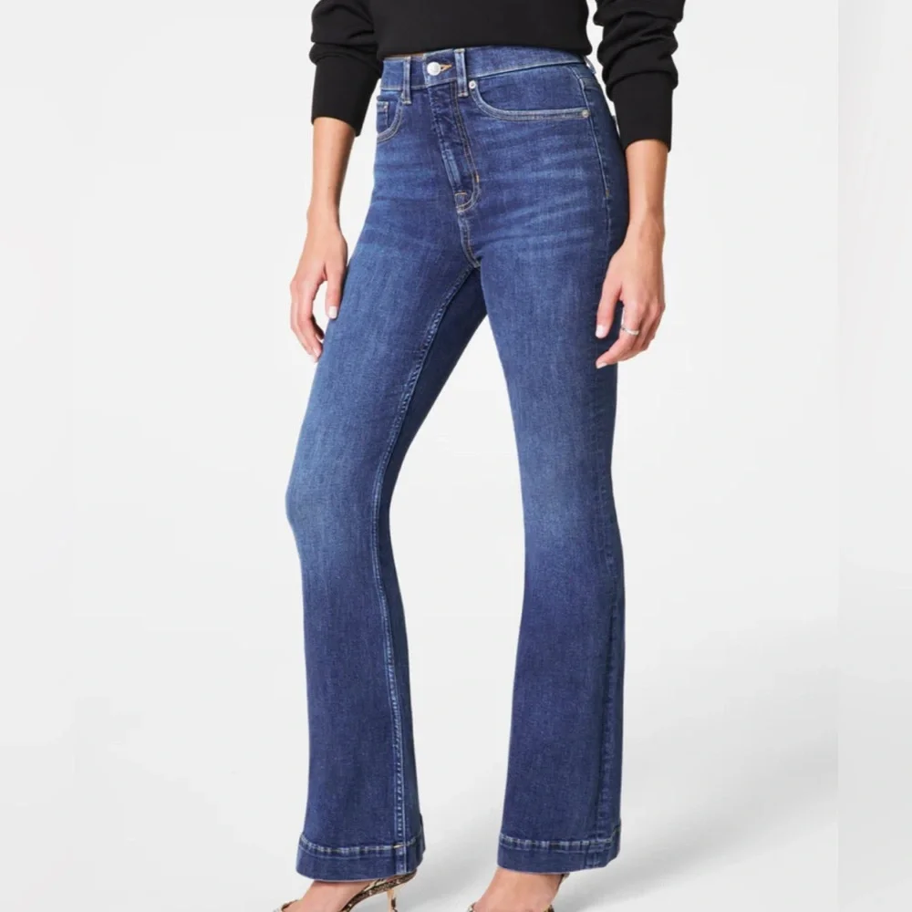 SPANXsculpt ReDefine Flare Jeans Size 10 NWT